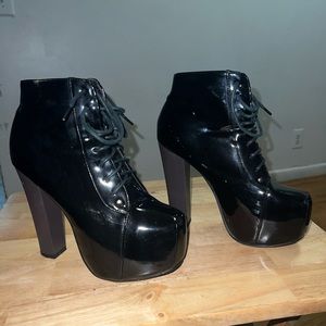 🚫SOLD🚫 Black Bootie